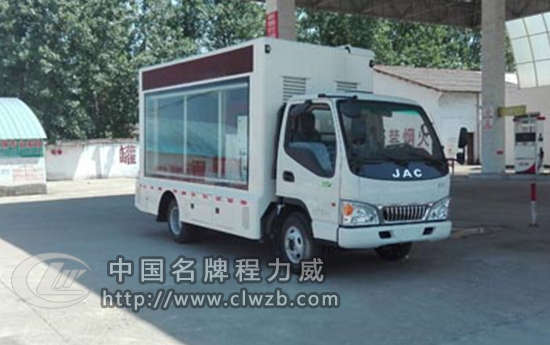 ���彭��LED�V������܇